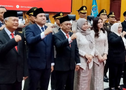 PAW DPRD Surabaya, Anas Karno Resmi Dilantik