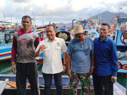 Baca juga : Riyono Caping : Subsidi Solar Harus Tetap Ada untuk Nelayan Kecil