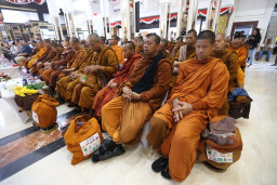 57 Bhikkhu ASEAN Jalan Kaki ke Borobudur, Surabaya Perkuat Harmoni dan Toleransi