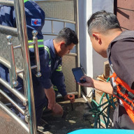PAM Surya Sembada Lakukan Penertiban Sambungan Air Ilegal di Perak Barat