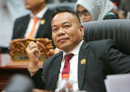 DPRD Surabaya Ajak Warga Kibarkan Bendera Merah Putih