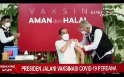 Polutik dan Pemerintahan Presiden Jokowi Menjadi Penerima Pertama Vaksin Covid-19 Sinovac