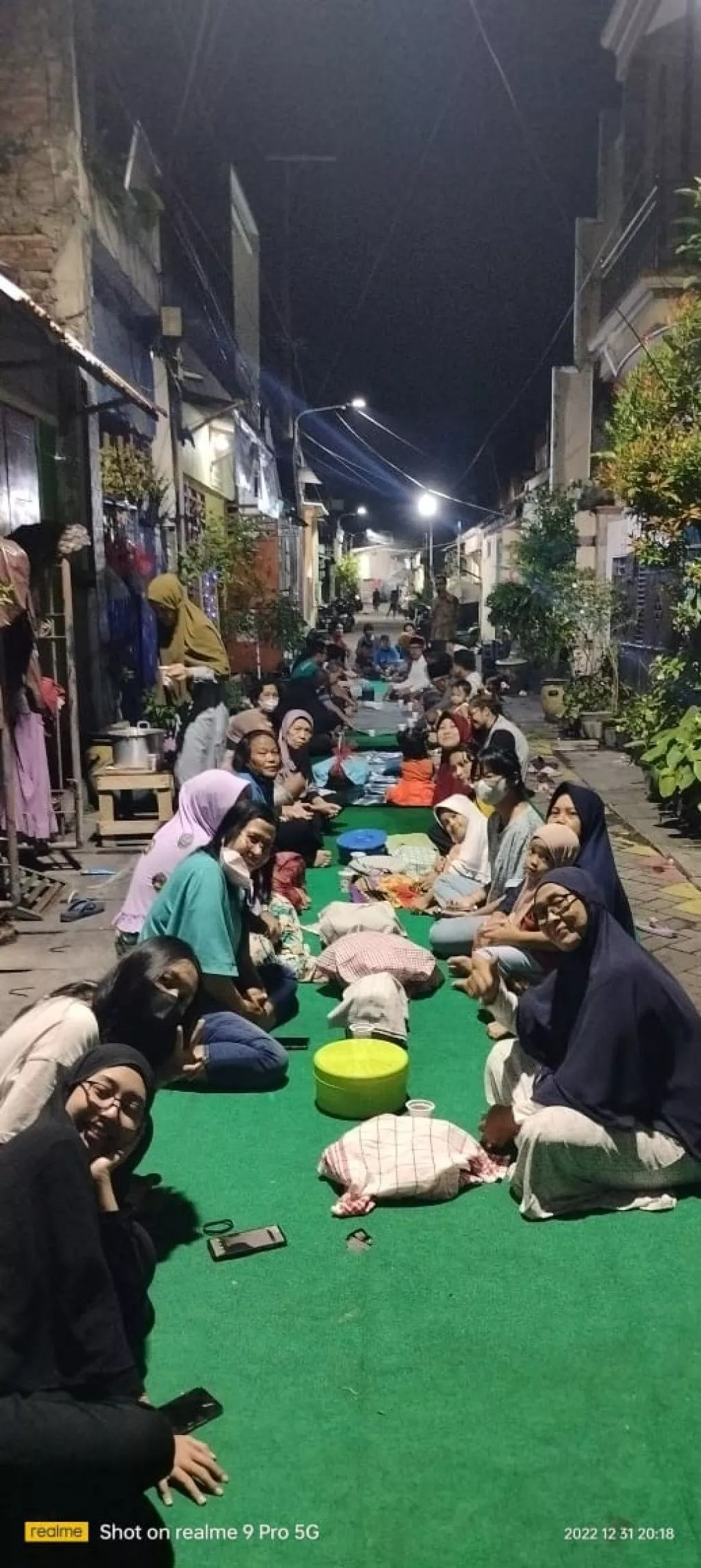 Surabaya RT 3 Lebak Rejo Gelar Barikan di Malam Tahun Baru
