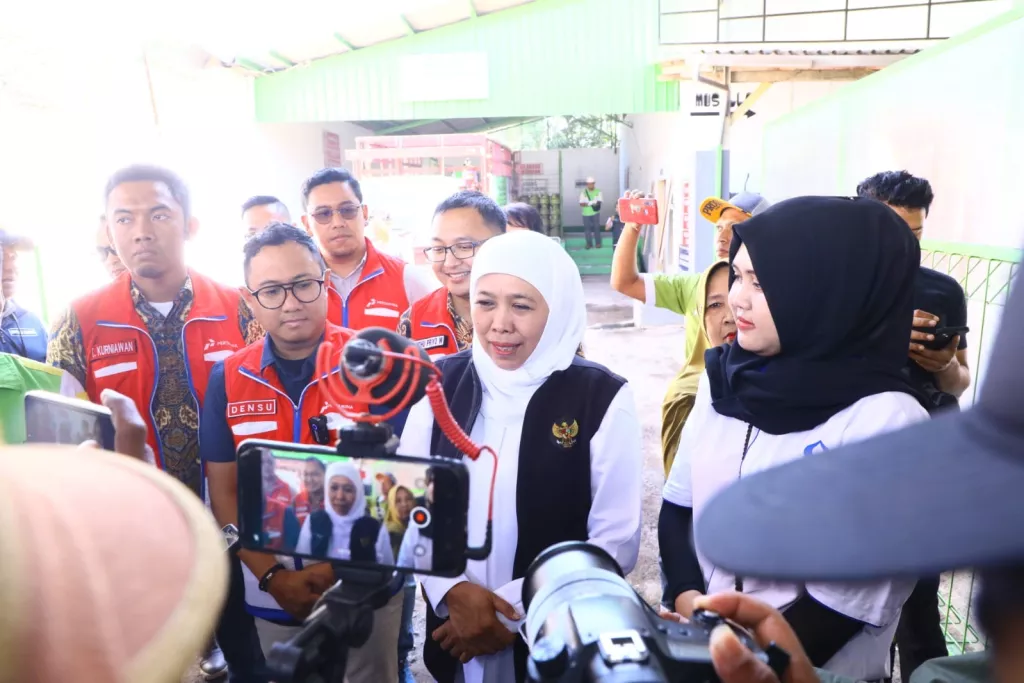 Gubernur Jatim Ajak Masyarakat Bijak Gunakan LPG Dan Konsumsi BBM, Imbau Tidak Panic Buying