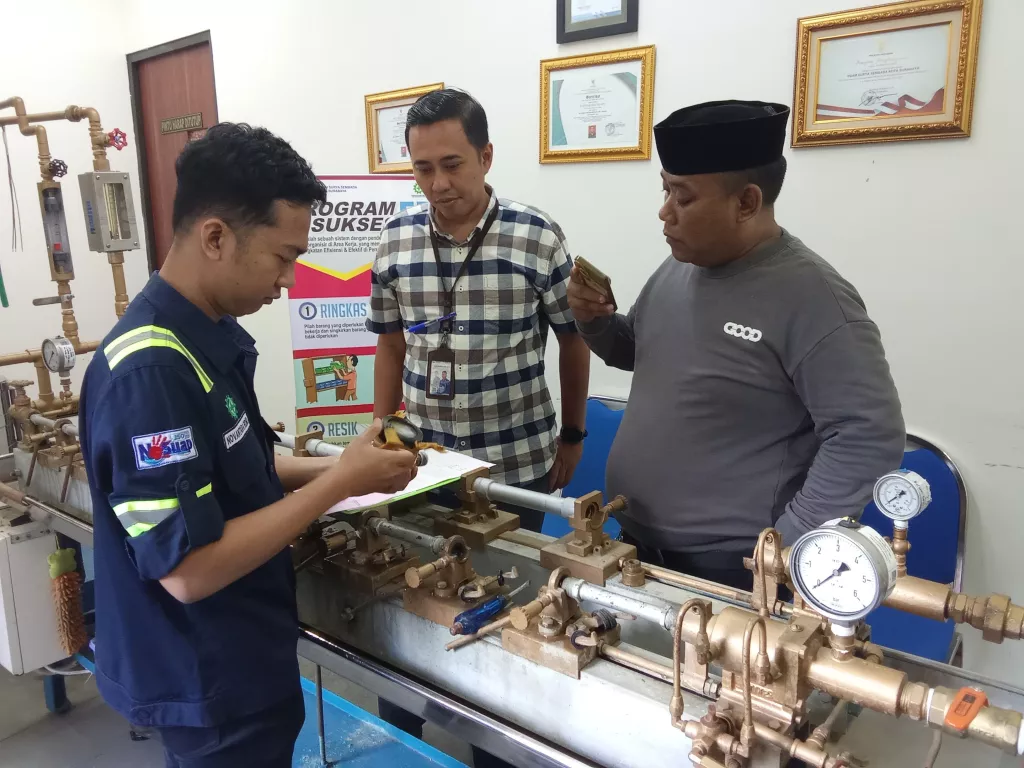 Wujudkan Transparansi Layanan, Perumda Surya Sembada Surabaya Ajak Pelanggan Gunakan Aplikasi CIS