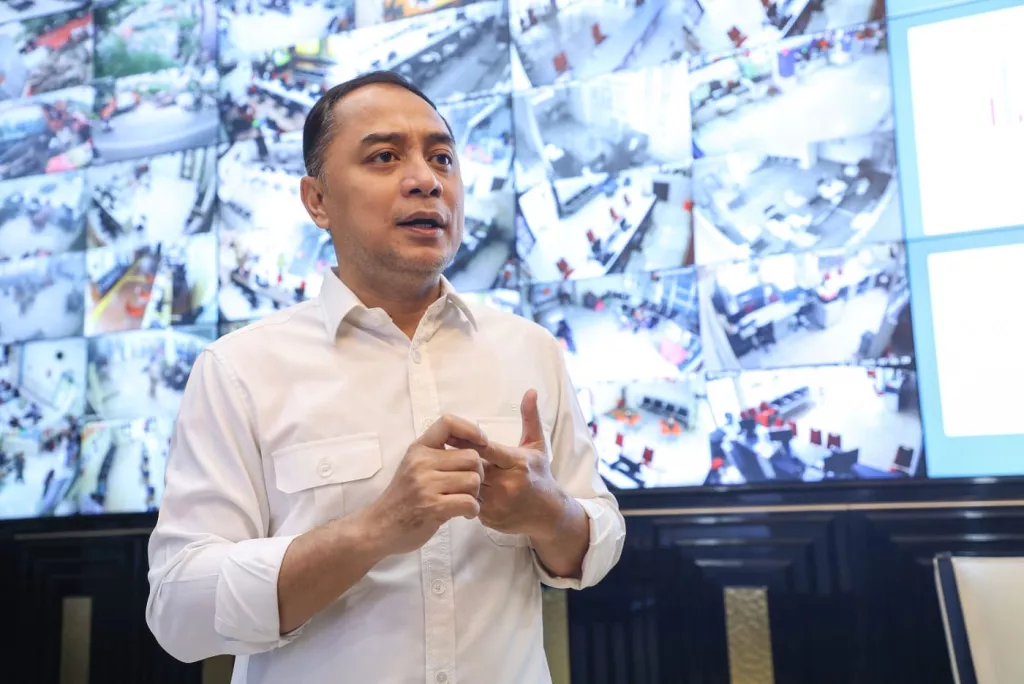 Tunaikan Ibadah Haji Dua Minggu, Wali Kota Eri Pastikan Pemerintahan Tetap Berjalan Lewat Plh.