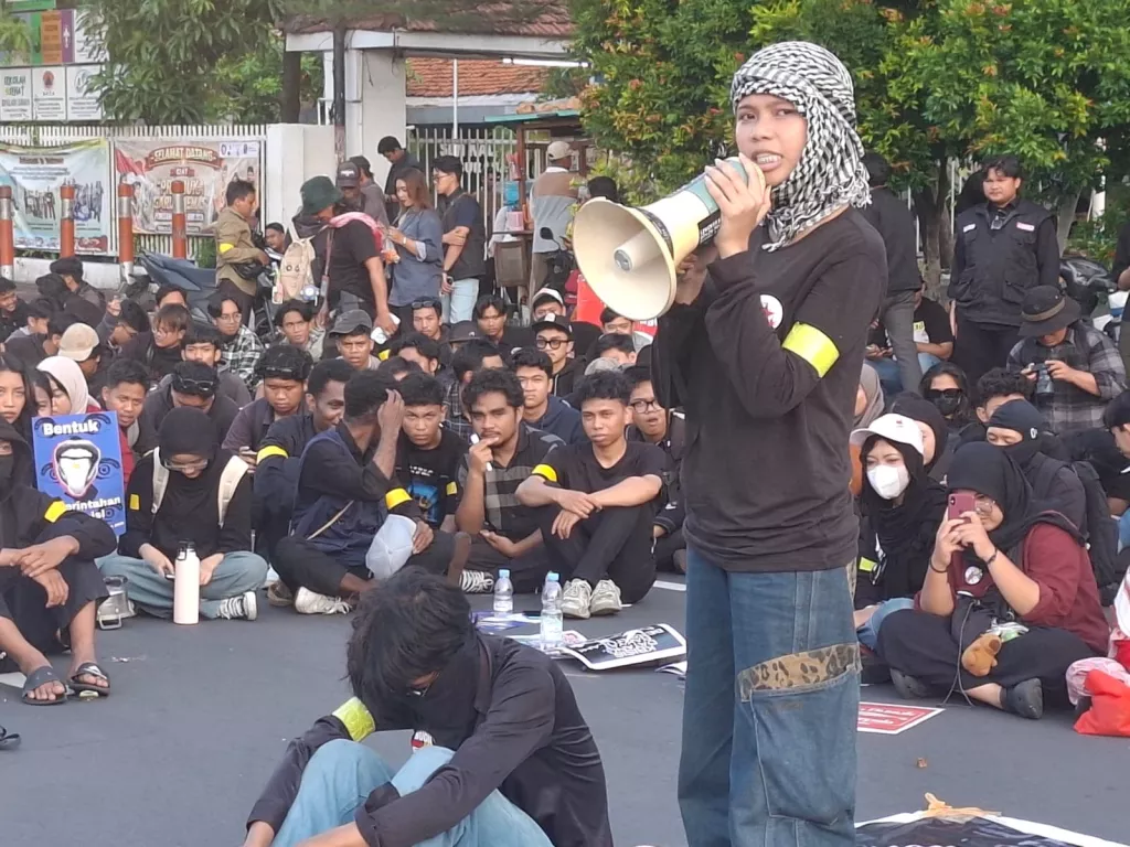Rakyat Surabaya Menggugat Demo, Desak Prabowo-Gibran Turun dan Bentuk Transisi