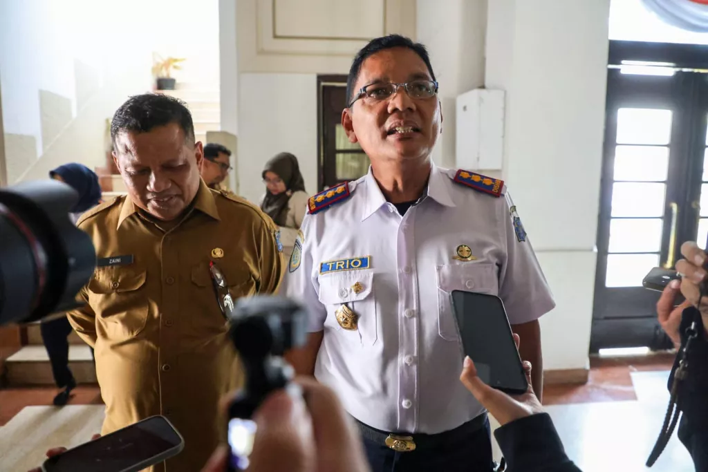Pemkot Surabaya Tegaskan Komitmen Digitalisasi Parkir Tepat Waktu Dan Transparan