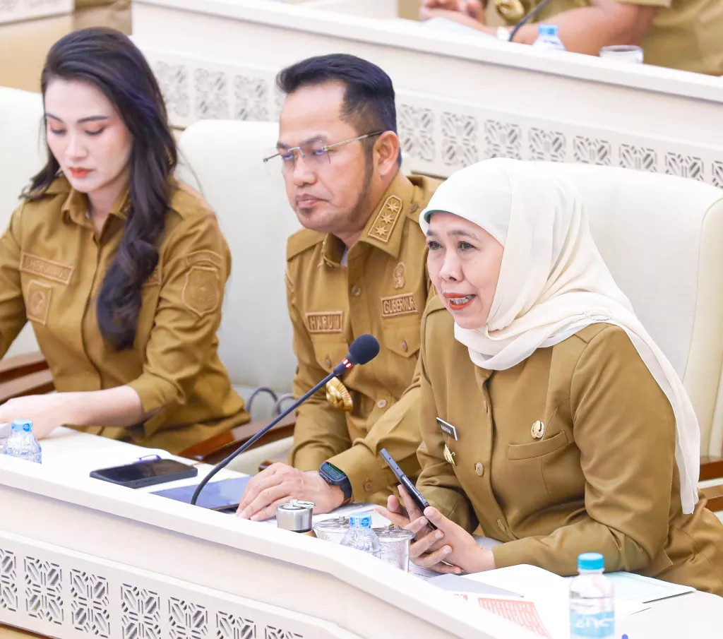 Hadiri Raker-RDP di Komisi II DPR RI, Gubernur Se Indonesia Bahas Sinkronisasi LP2B dan Industrialisasi Jawa Timur