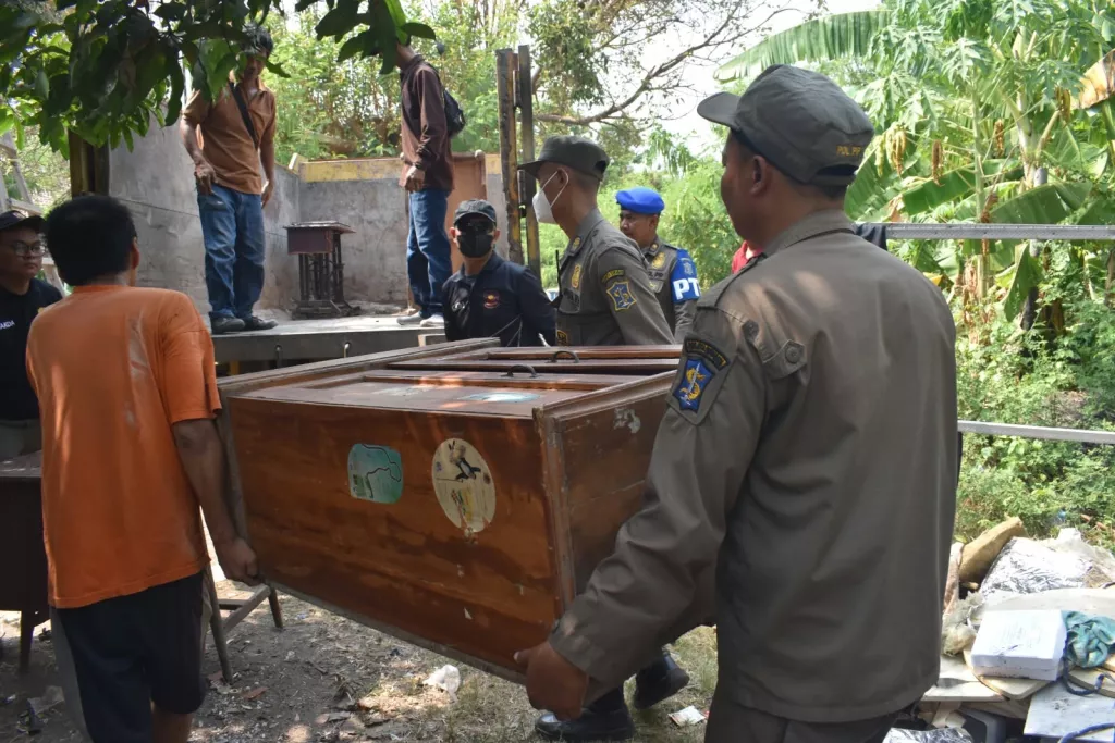 Penertiban Aset di Jalan Barata Jaya