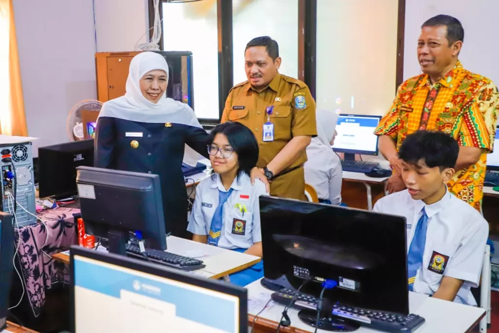 Gubernur Jatim, Khofifah Indar Parawansa