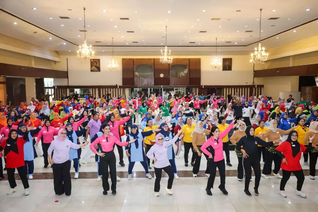 Ribuan Perempuan Surabaya Tumpah di GOW Fit-Fest 2026