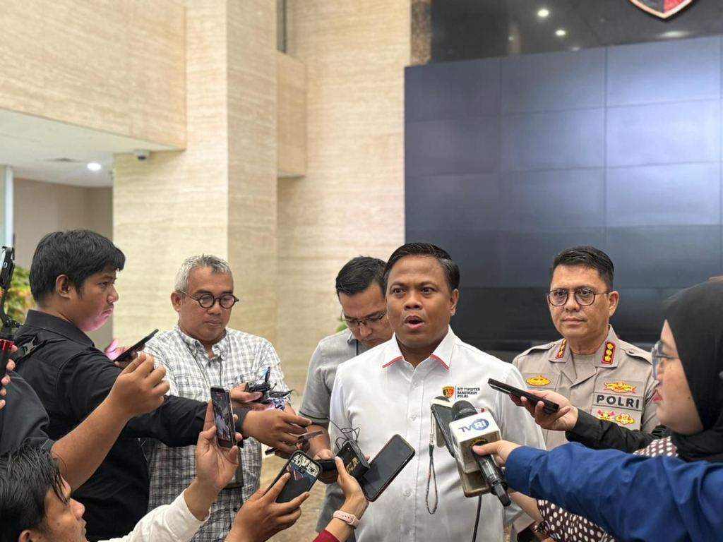 Sesi Konferensi Pers di Mabes Polri