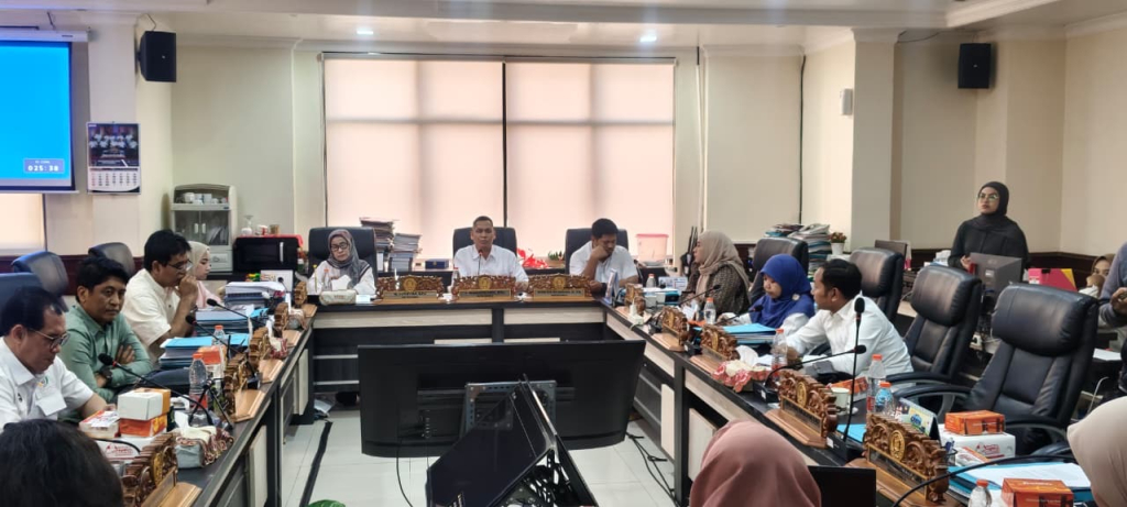 Rapat hearing di Komisi D DPRD Surabaya