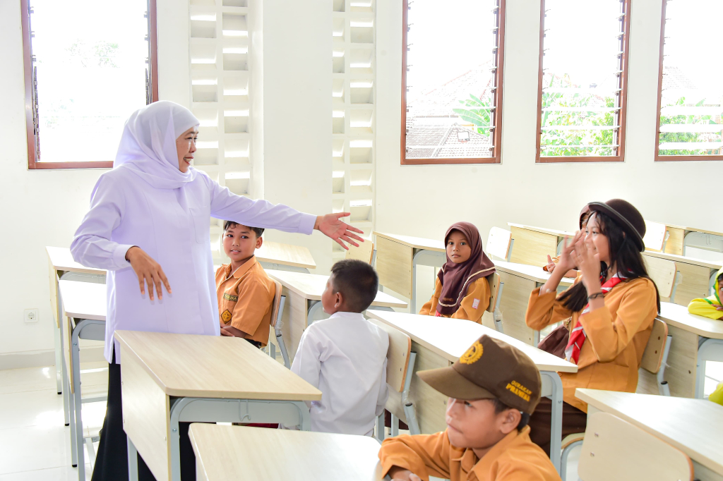 Gubernur Jatim, Khofifah