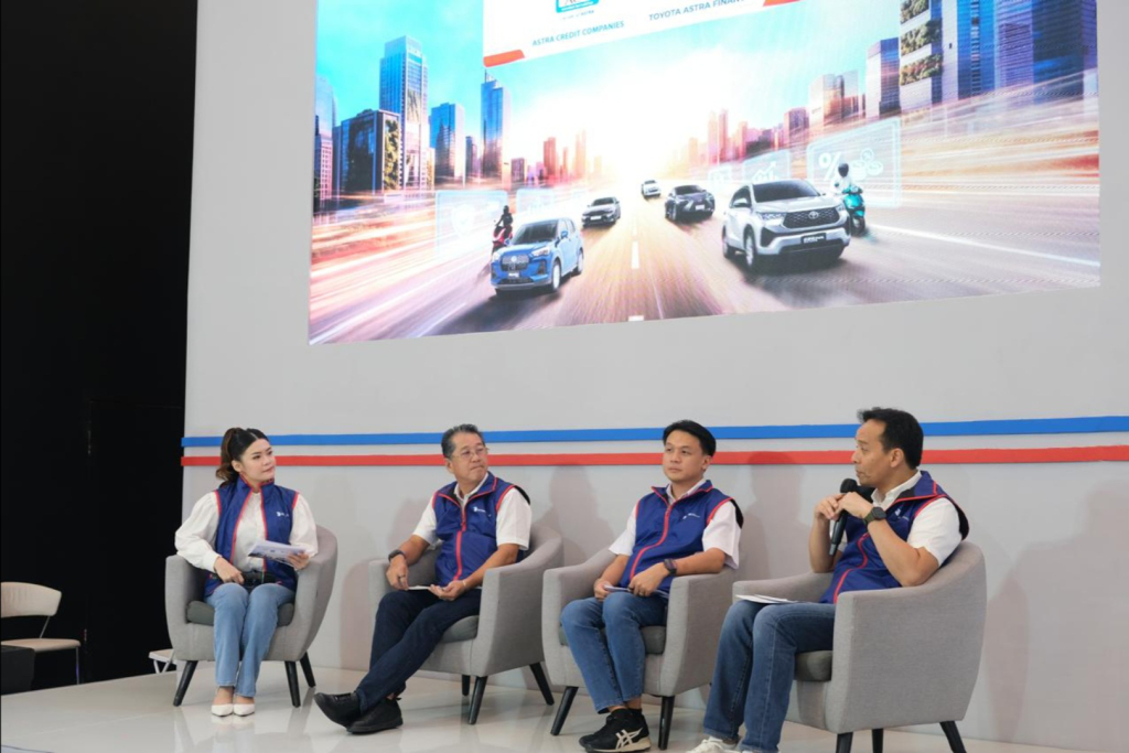Menyampaikan kehadiran Astra Financial melalui ACC-TAF sebagai Platinum Financial Partner sekaligus memaparkan program istimewa